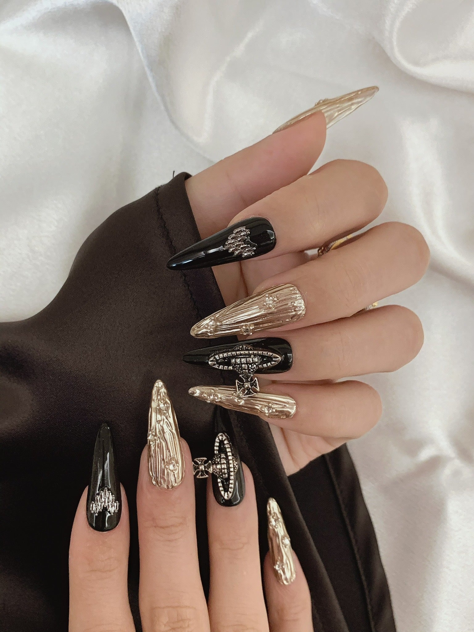 bold statement stiletto press on nails