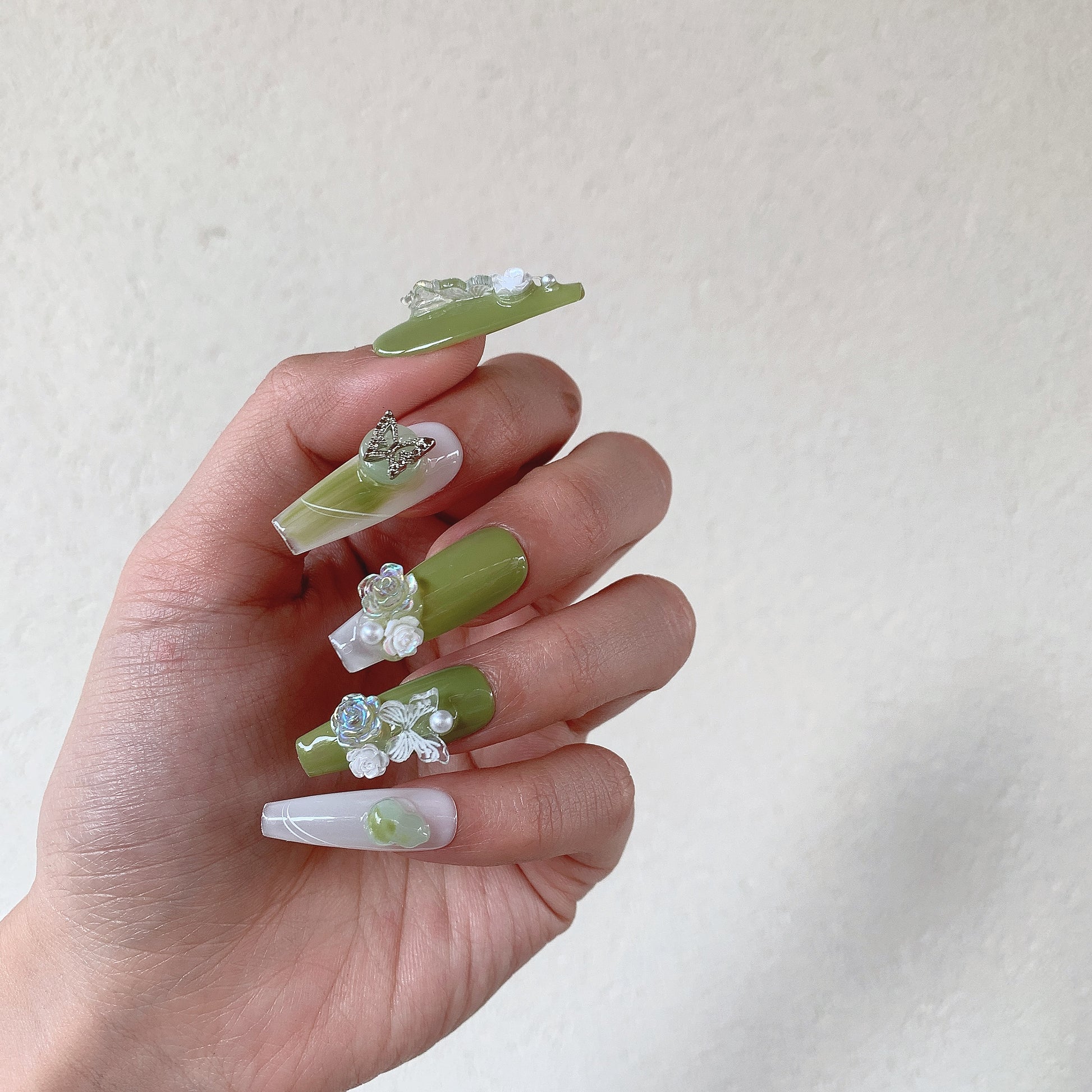 fresh aesthetic nails green soft tone