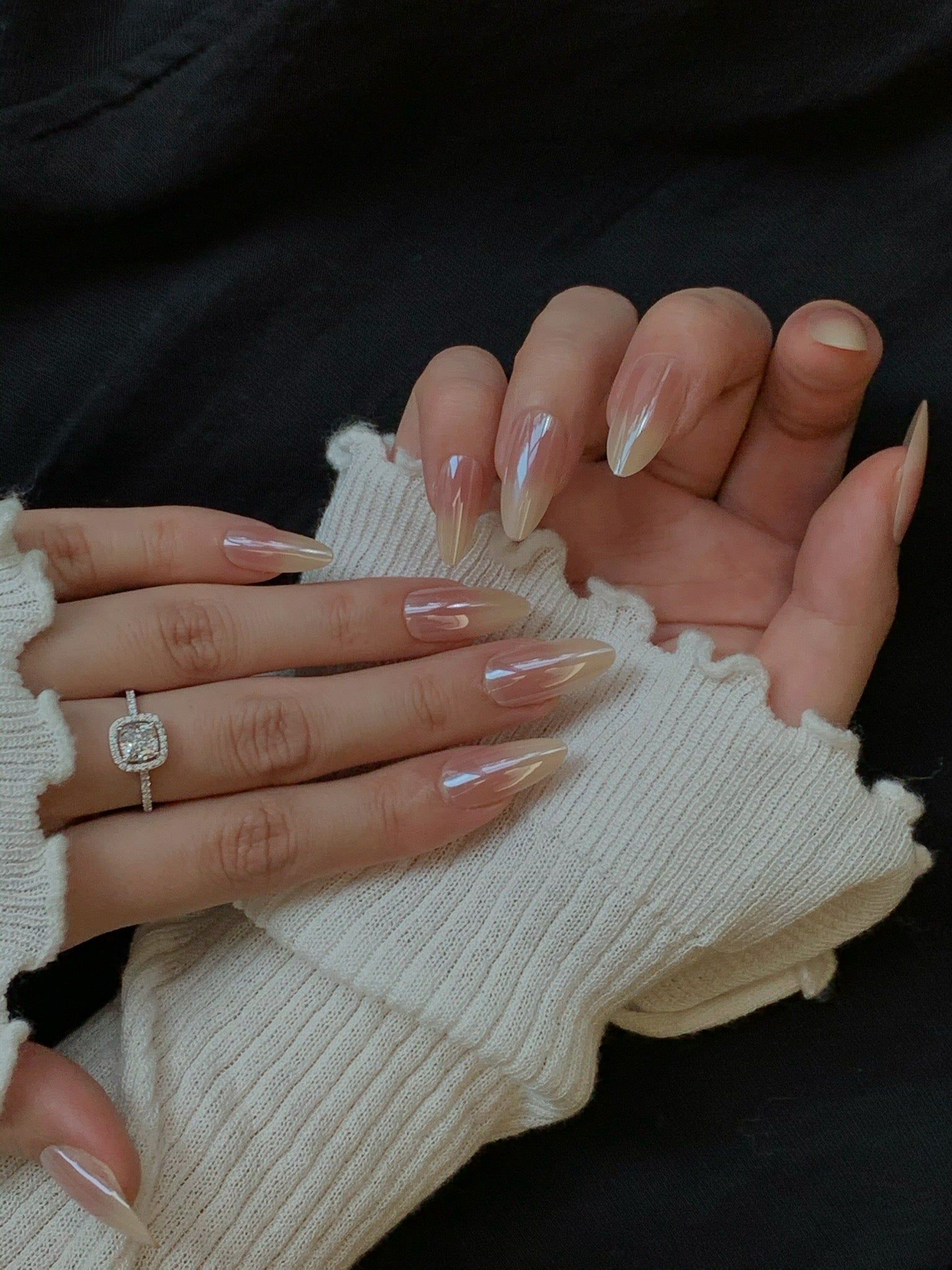 minimal nude nails soft almond shape aesthetic